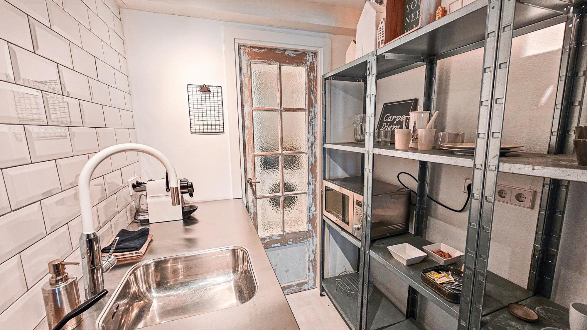 The White Wilde - Studio In A Historic Canalhouse From 1799 Amsterdam Exterior foto